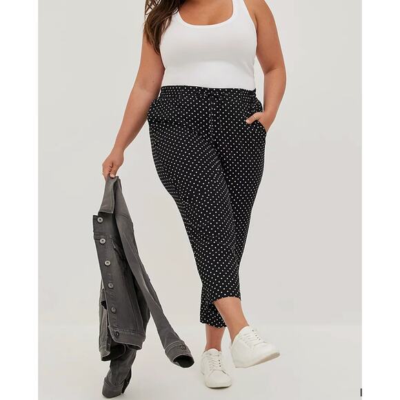 Torrid Relaxed Taper Stretch High Rise Tie Front Pant Size 3 Black Polka Dot - Picture 1 of 9